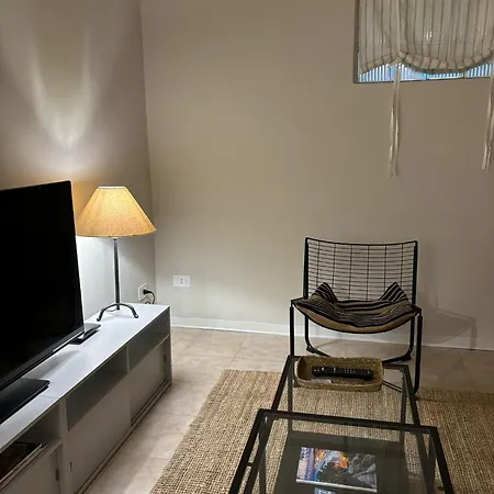 Casa Di Leonardo Elegant & Comfort Apart-hotel Bari