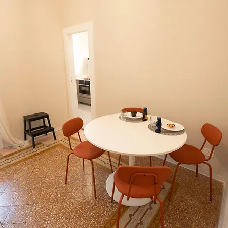 Casa Di Leonardo Elegant & Comfort 3* باري