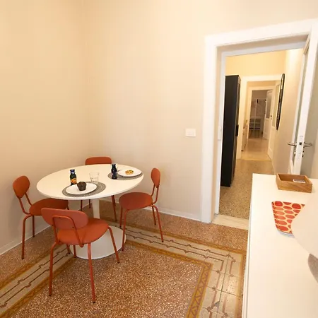 Casa Di Leonardo Elegant & Comfort Aparthotel 3*