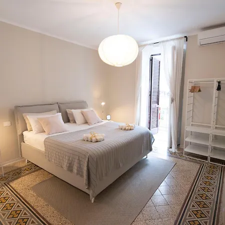 Casa Di Leonardo Elegant & Comfort 3* 바리